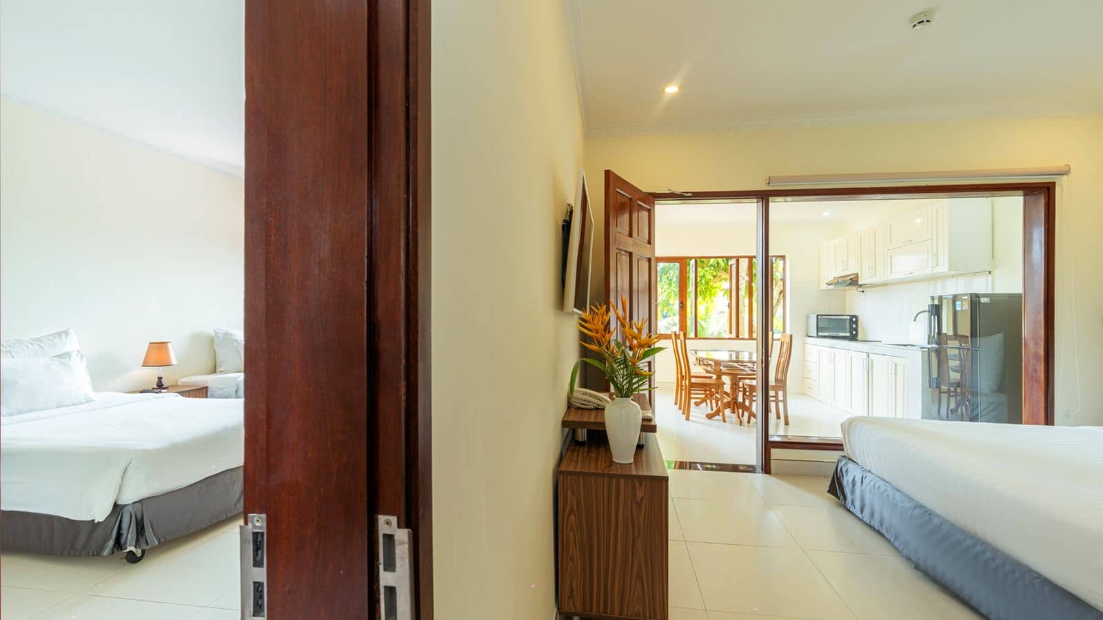 rooms-bungalow-family-suite-no-extra-bed