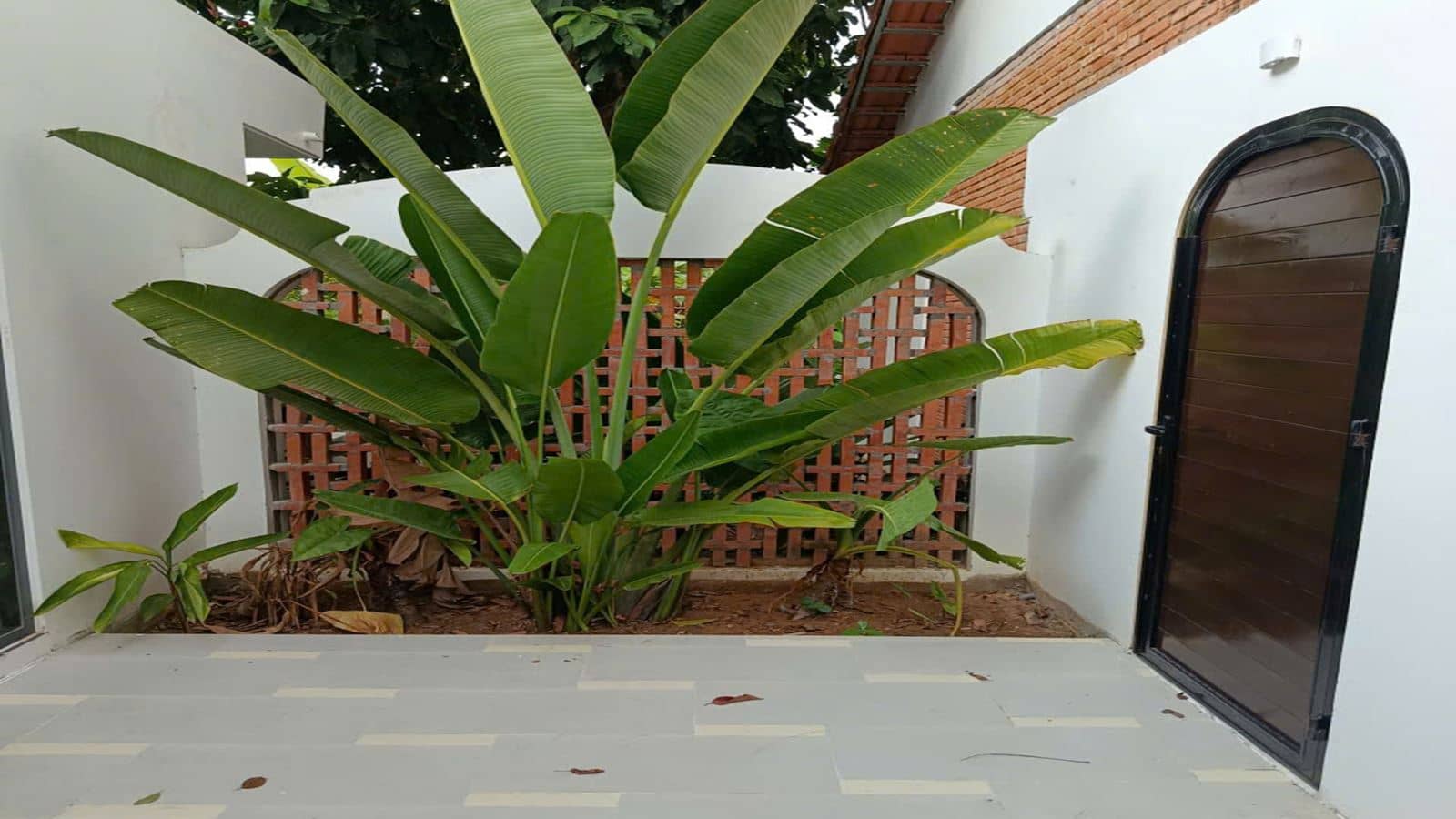 rooms-jaccuzi-villa-3-bedrooms-garden-view-no-extra-bed
