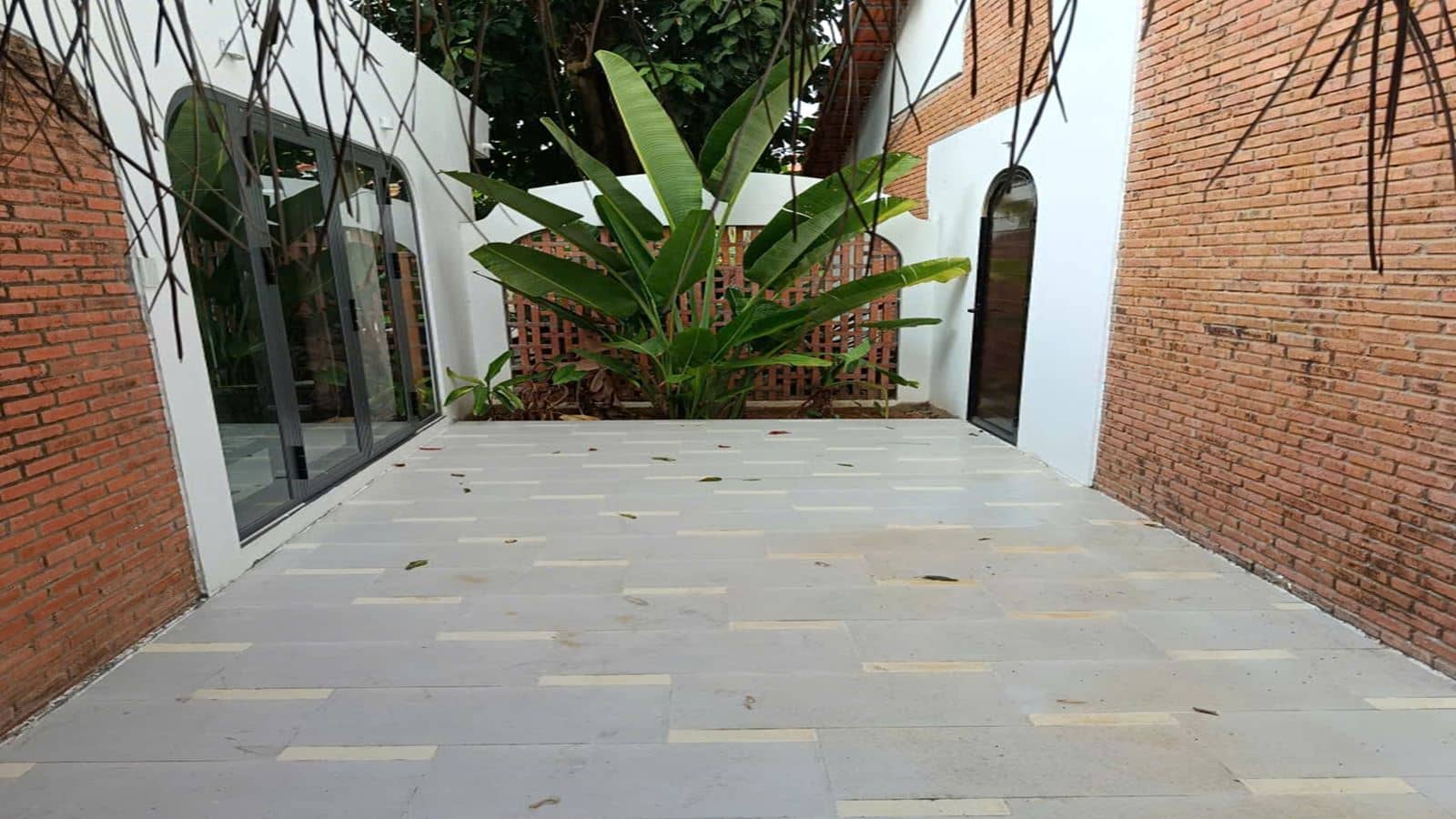 rooms-jaccuzi-villa-3-bedrooms-garden-view-no-extra-bed