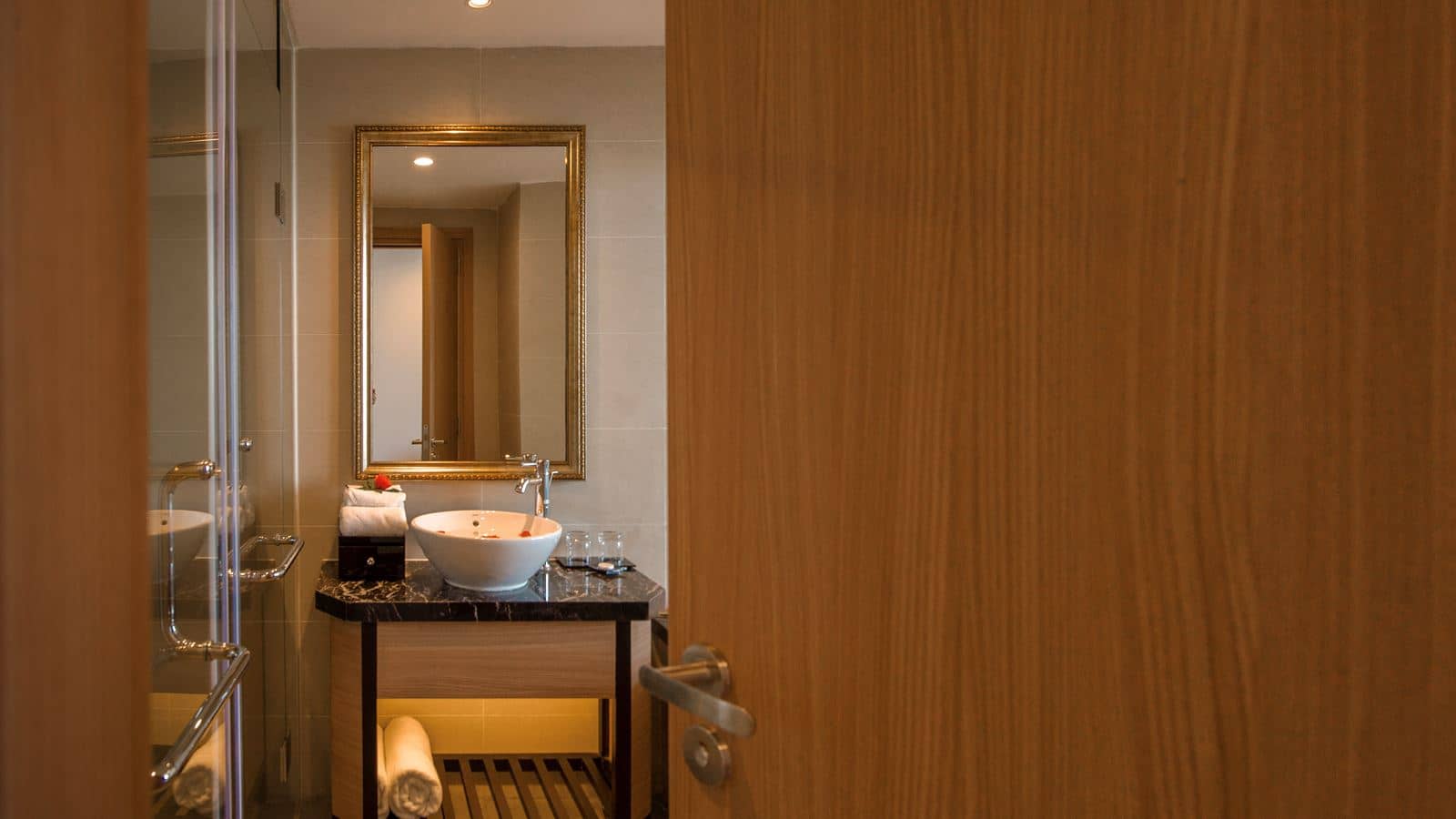 rooms-premier-deluxe-seaview