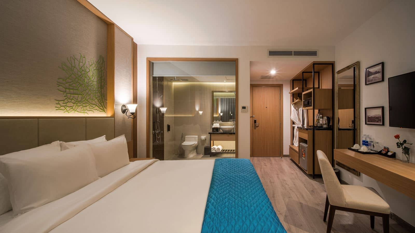 rooms-deluxe-seaview