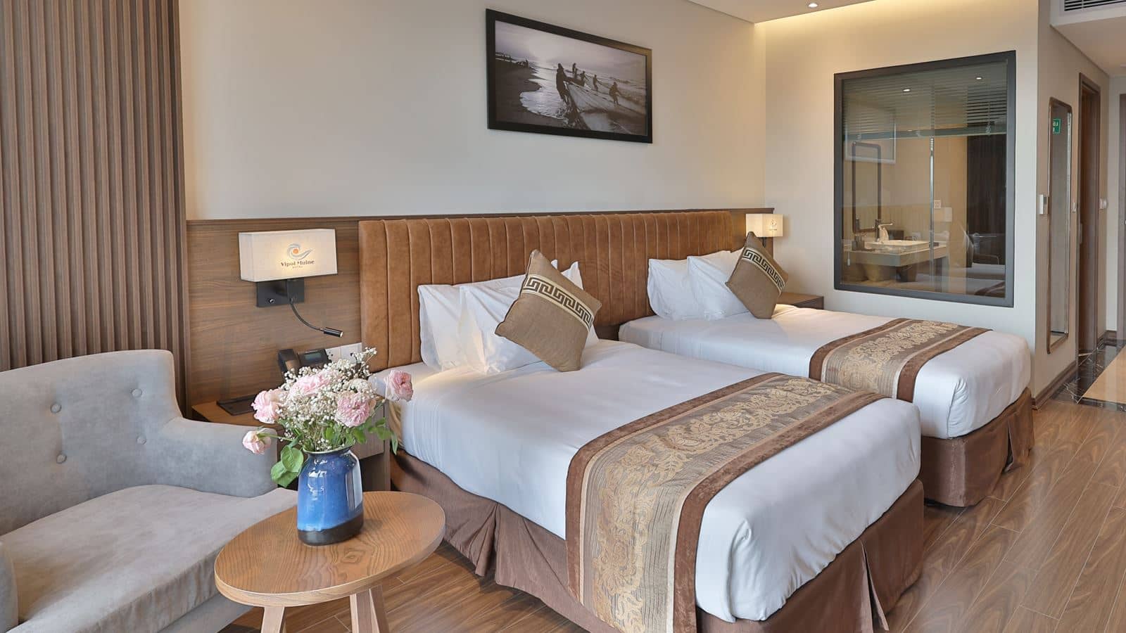 rooms-deluxe-partial-sea-view-with-balcony-child-without-extra-bed
