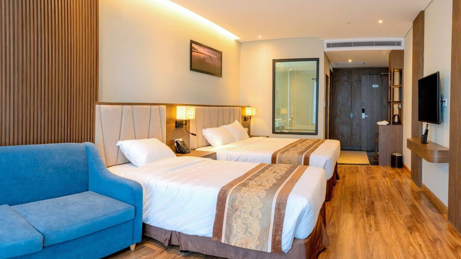 rooms-executive-triple-ocean-view-with-balcony