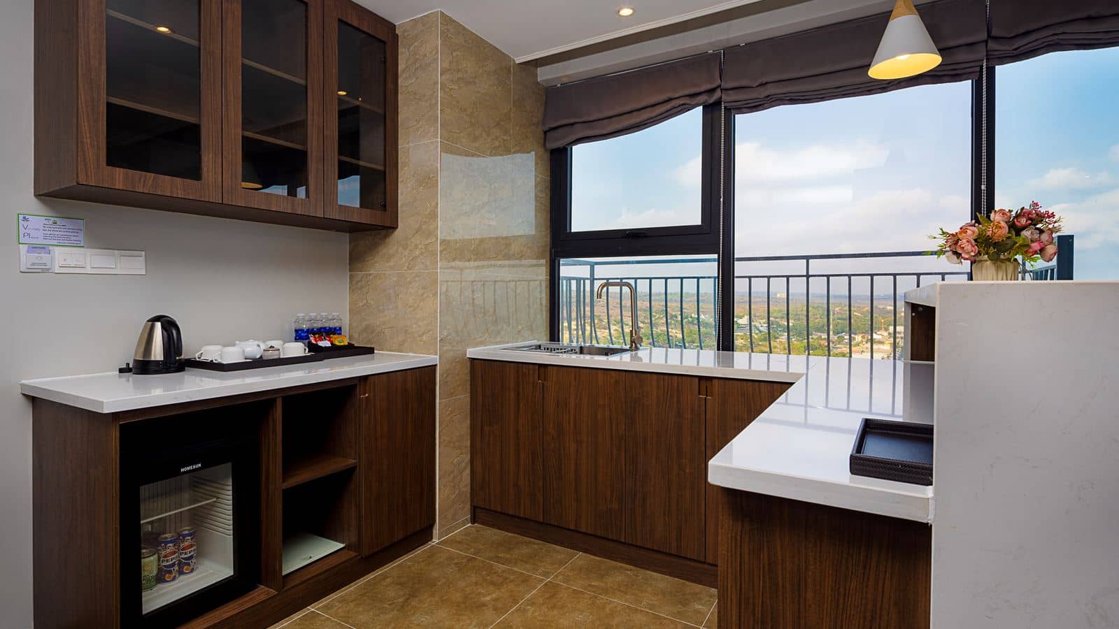rooms-family-suite-ocean-view-with-balcony