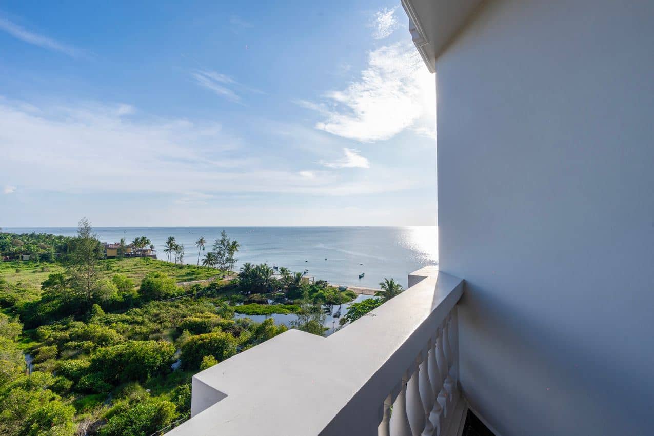 rooms-deluxe-sea-view