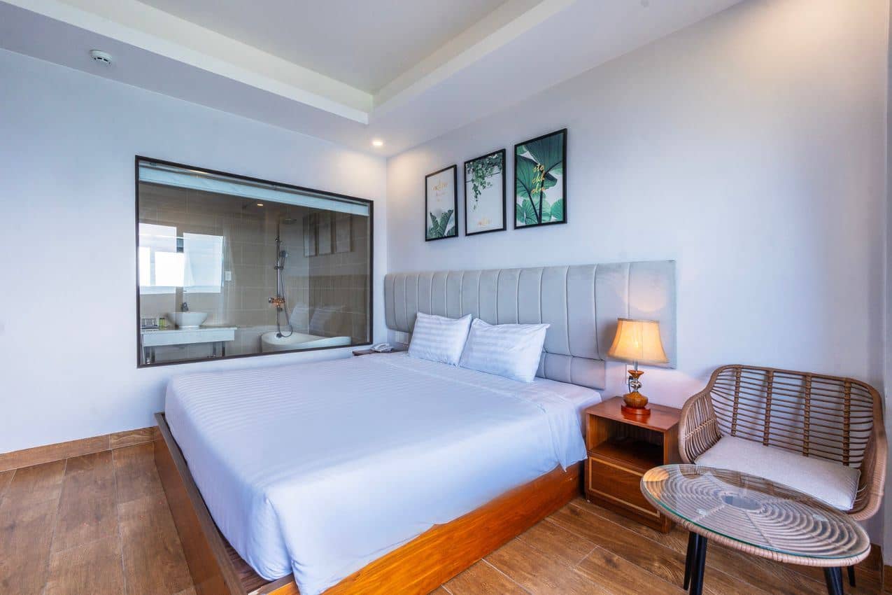 rooms-suite-oceanfront