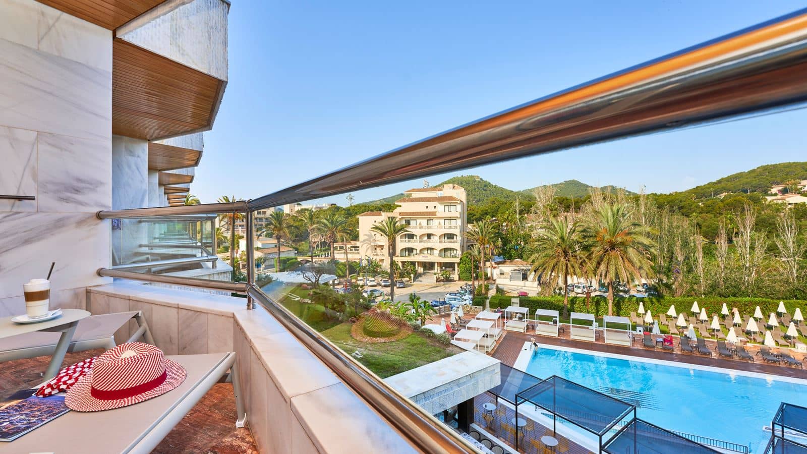 rooms-royal-pool-view-room-with-balcony