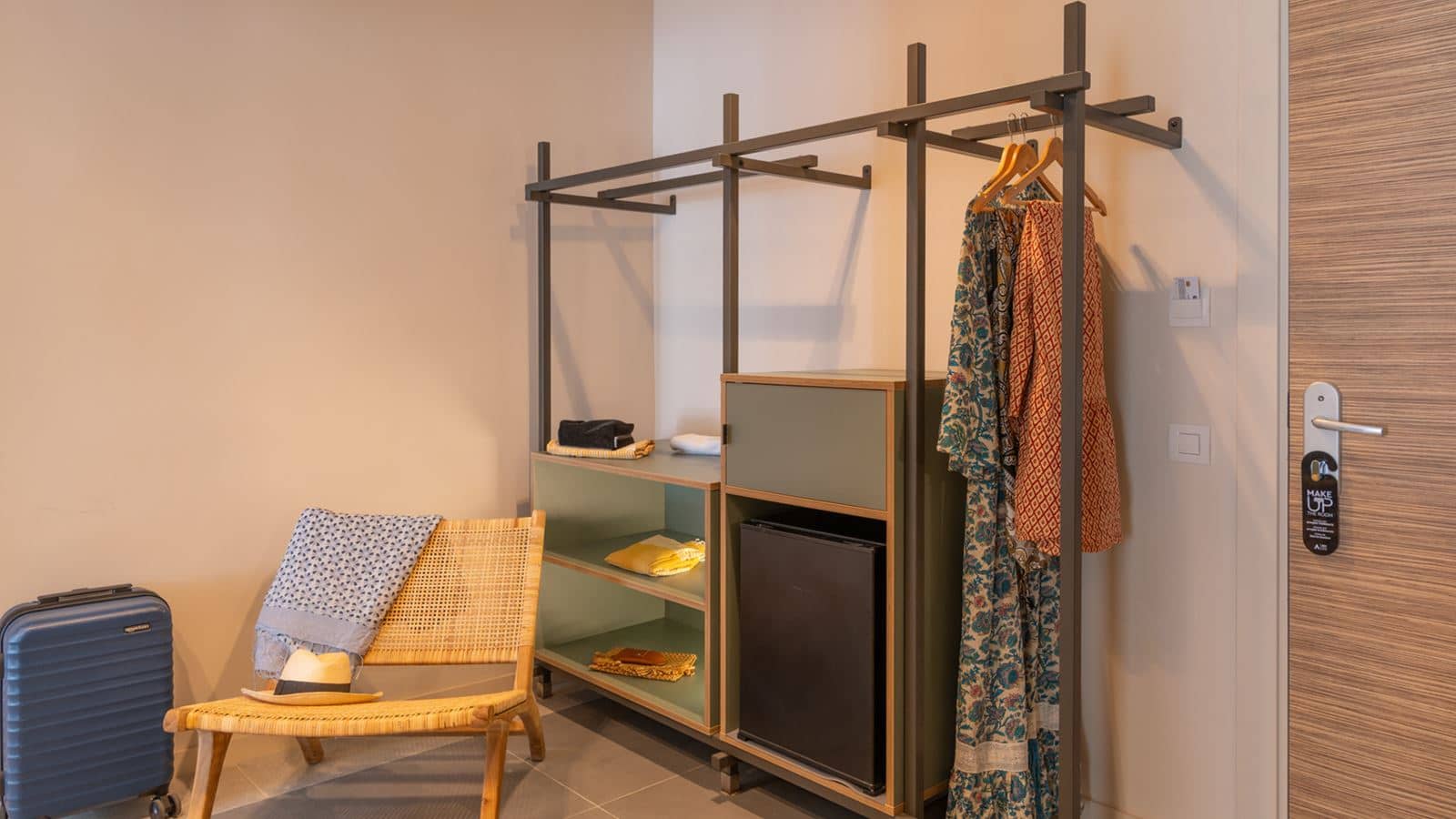 rooms-friendly-room-balcony-or-terrace