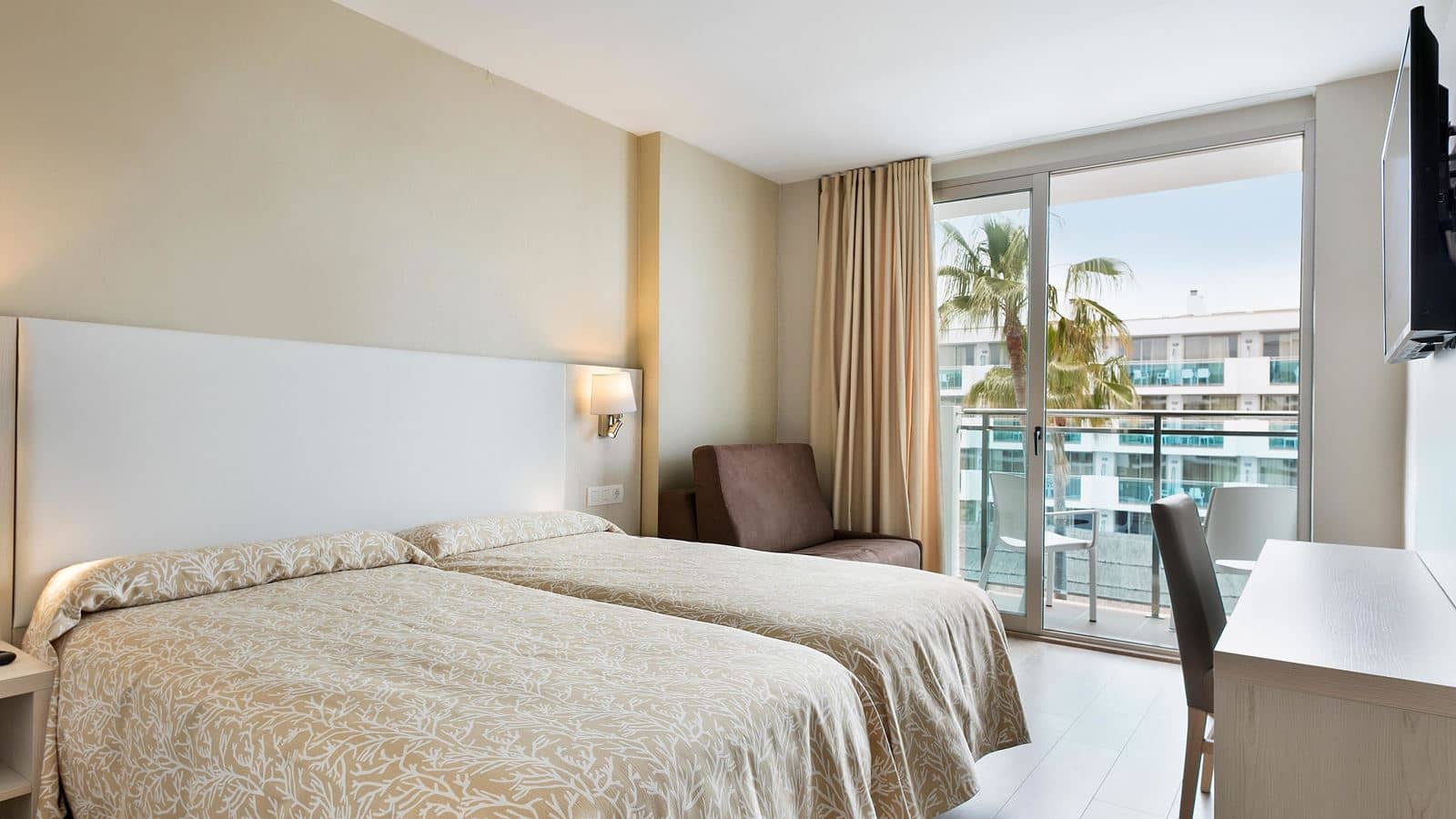 rooms-double-standard-side-sea-viw