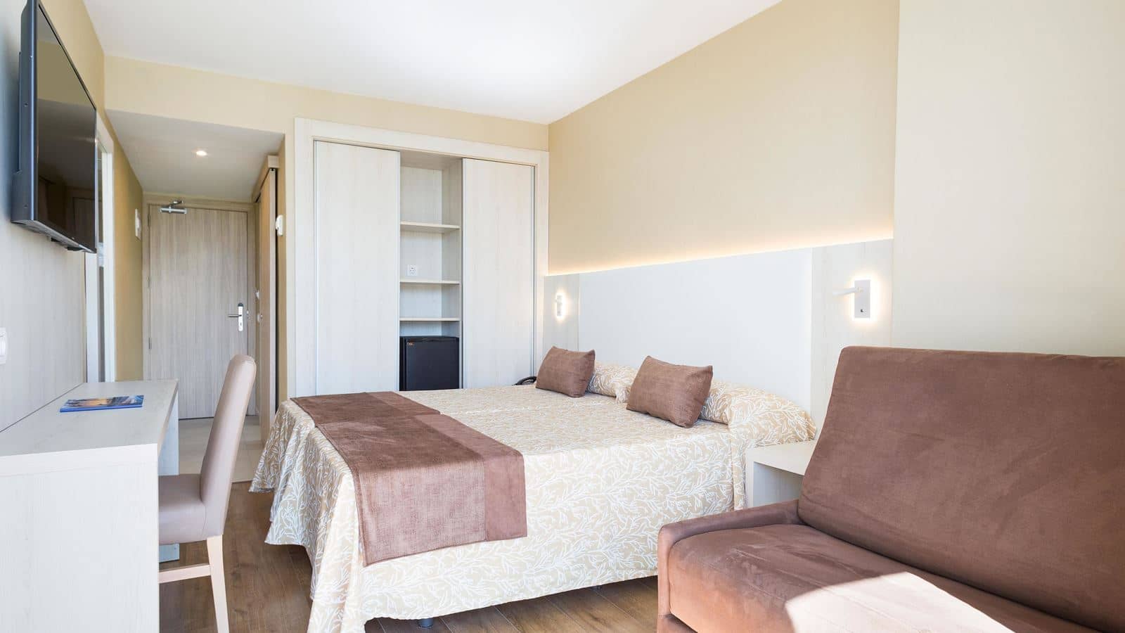 rooms-double-standard-side-sea-viw