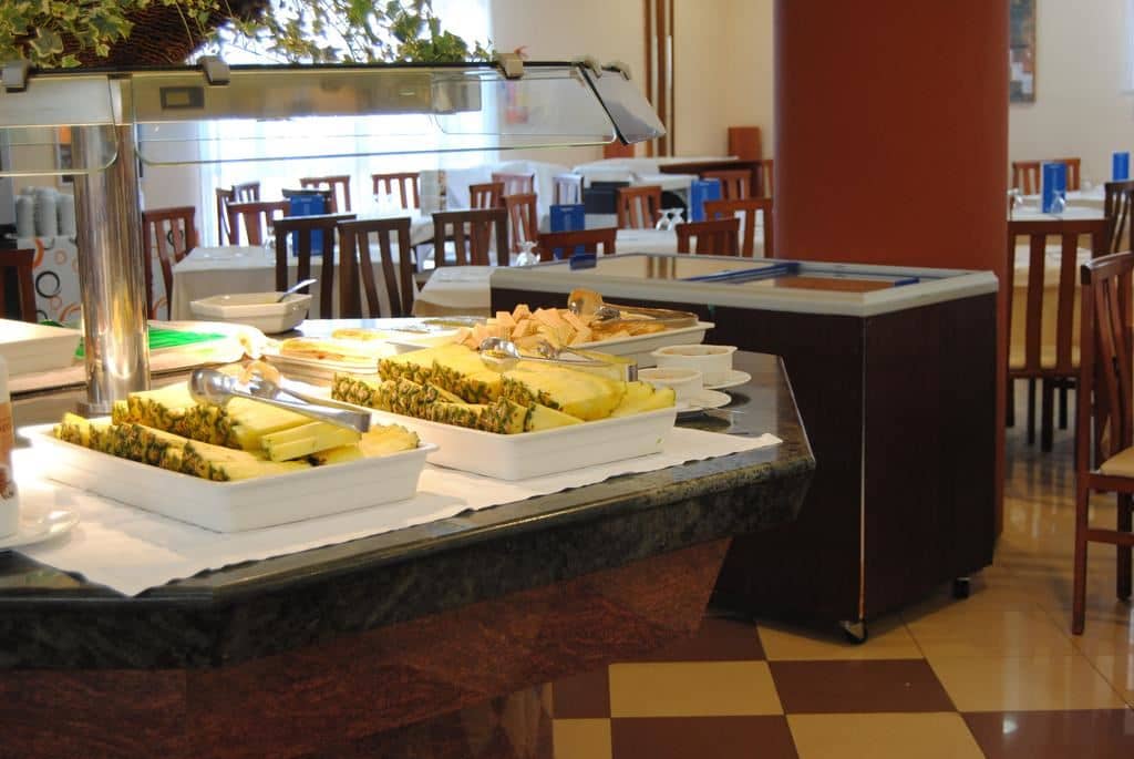 restaurants-restaurants
