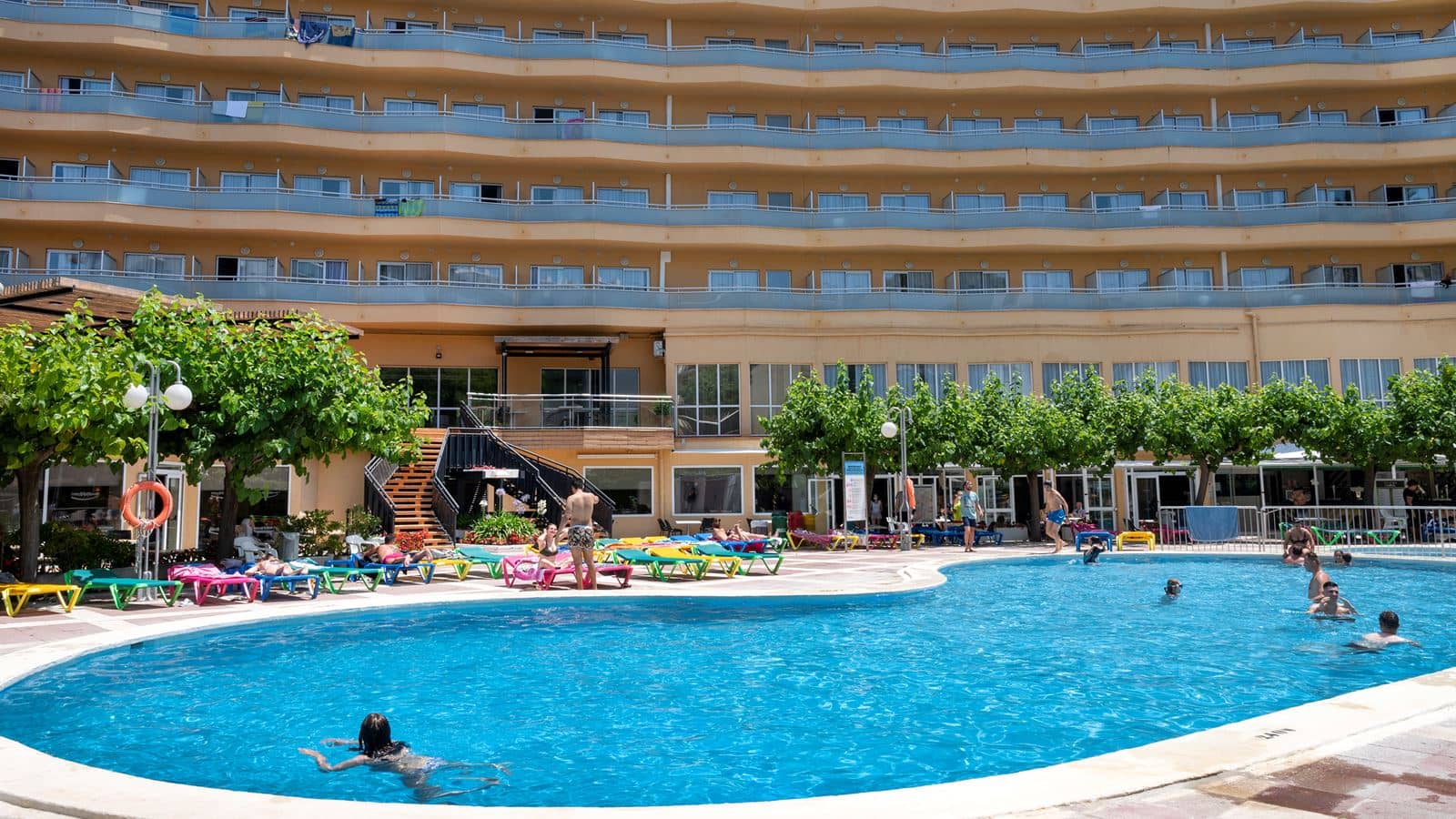 pools-outdoor-pool