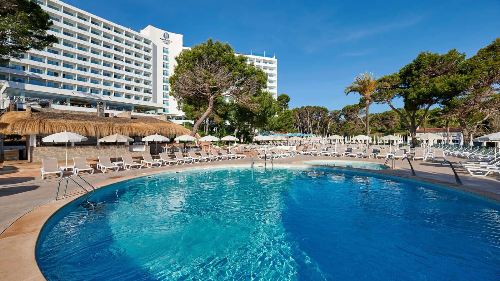 pools-outdoor-pool