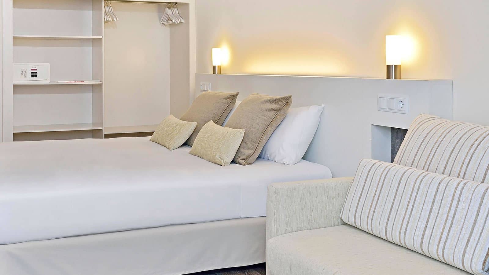 rooms-double-room
