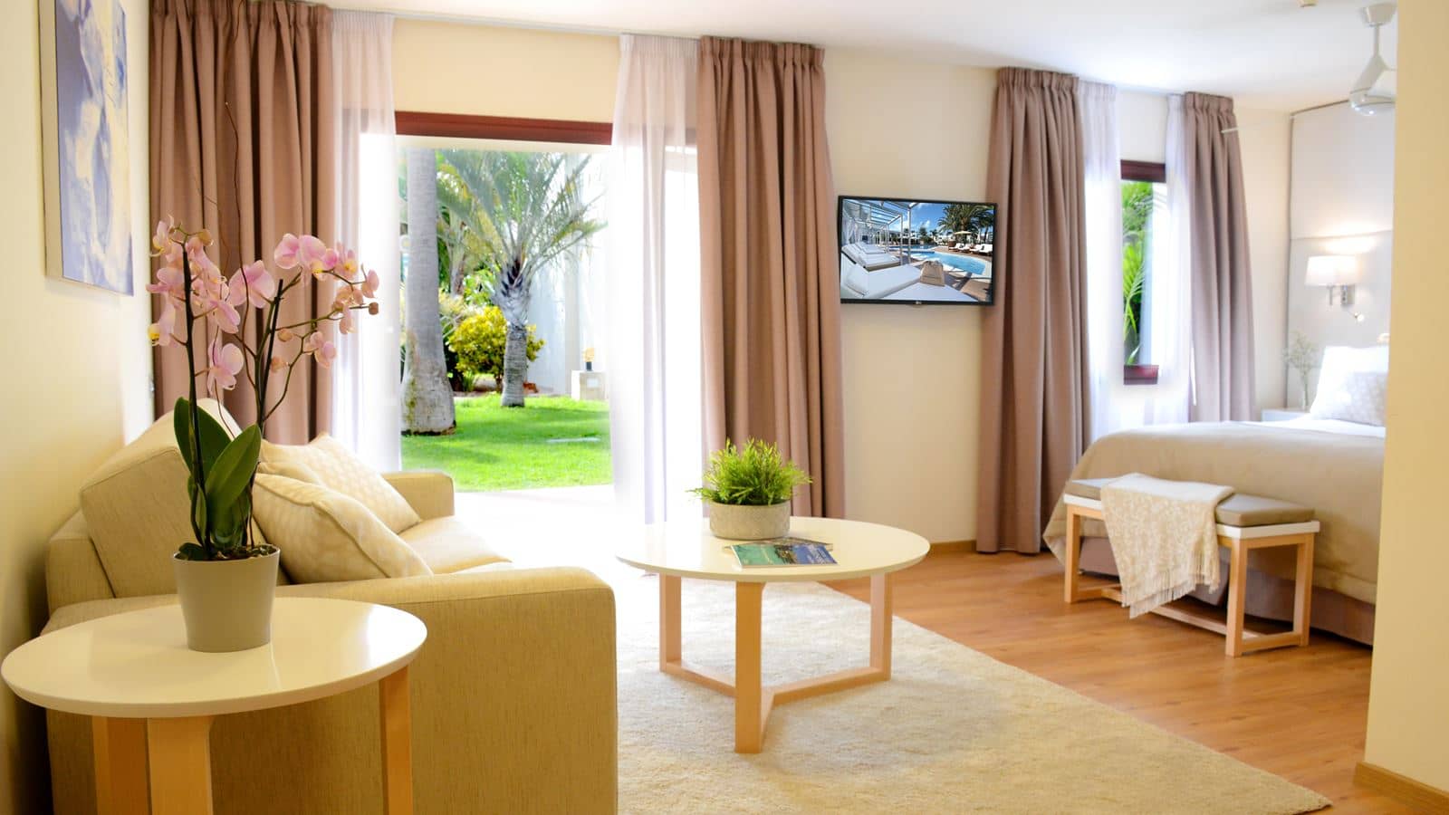 rooms-my-favorite-club-junior-suite-balcony-or-terrace