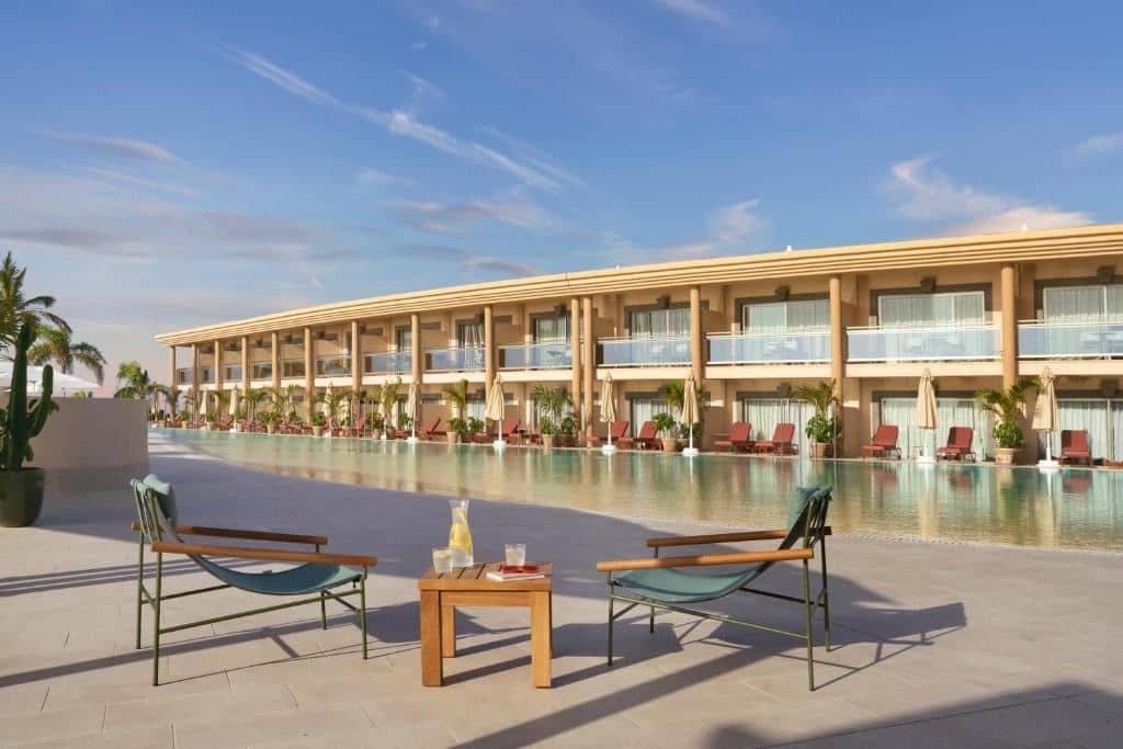 pools-outdoor-pool