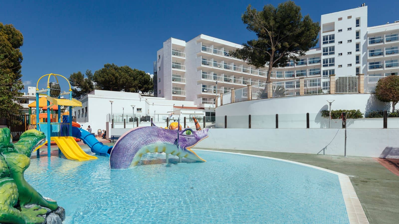 pools-outdoor-childrens-pool