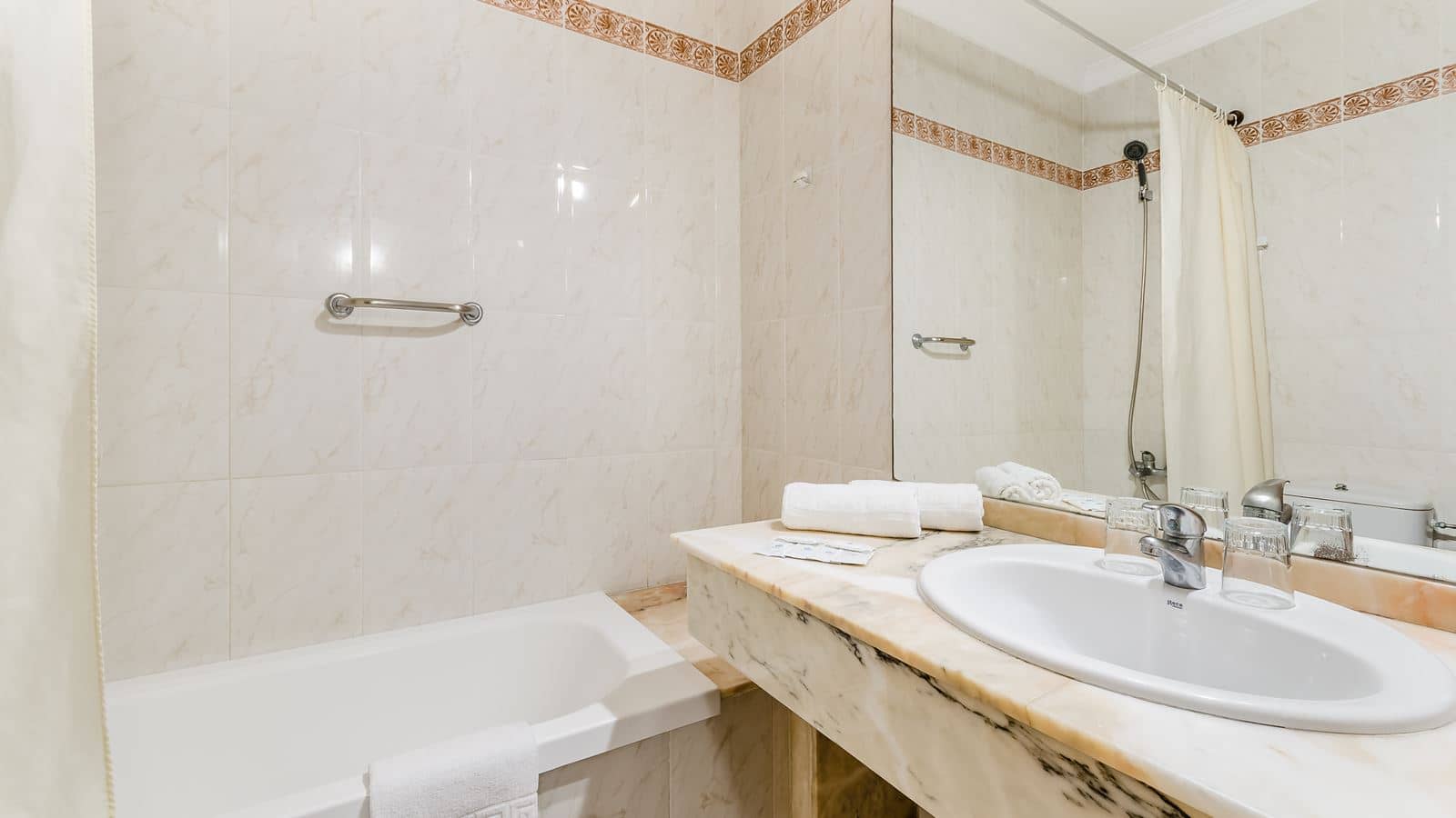 rooms-double-room