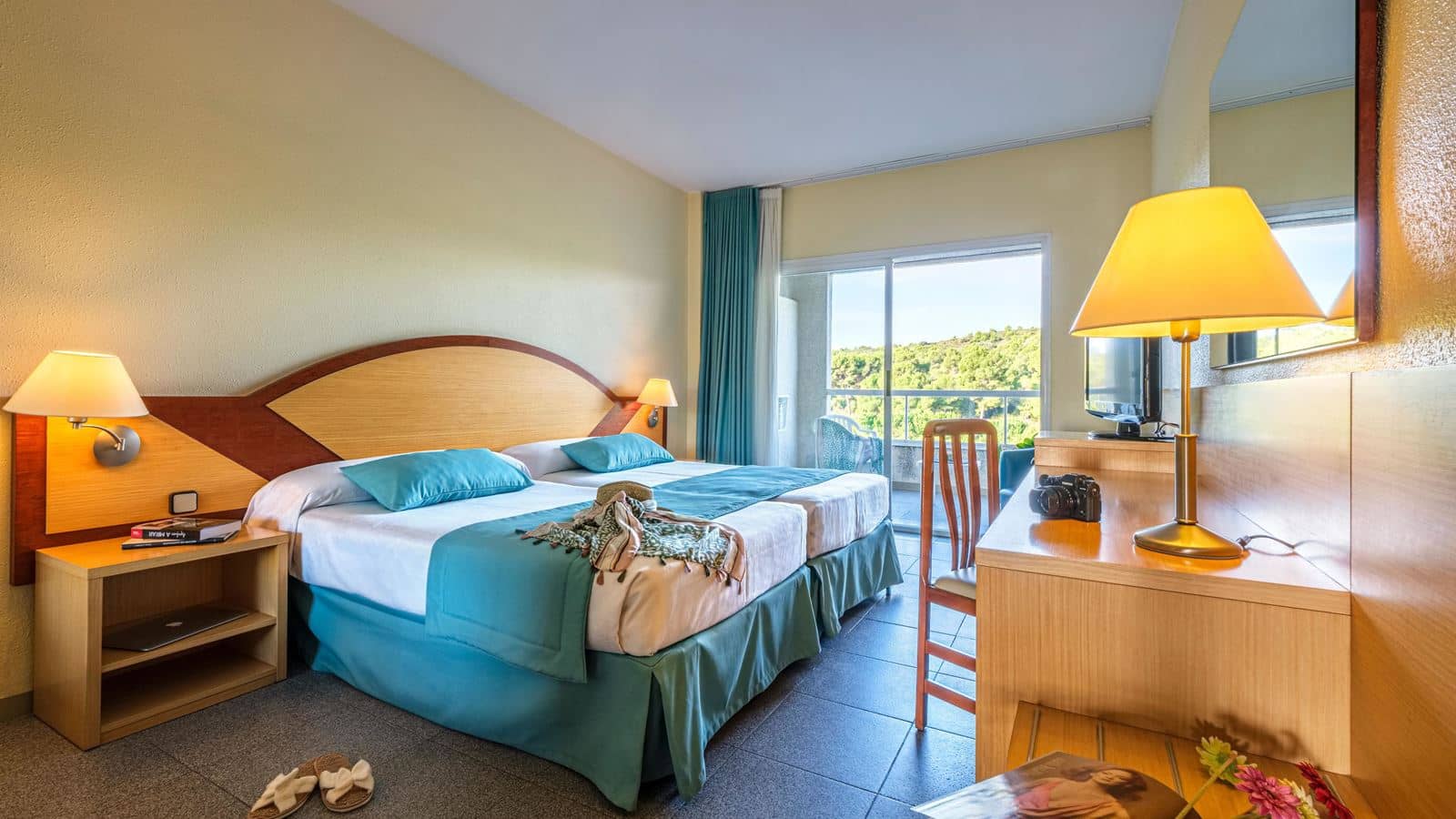 rooms-standard-room