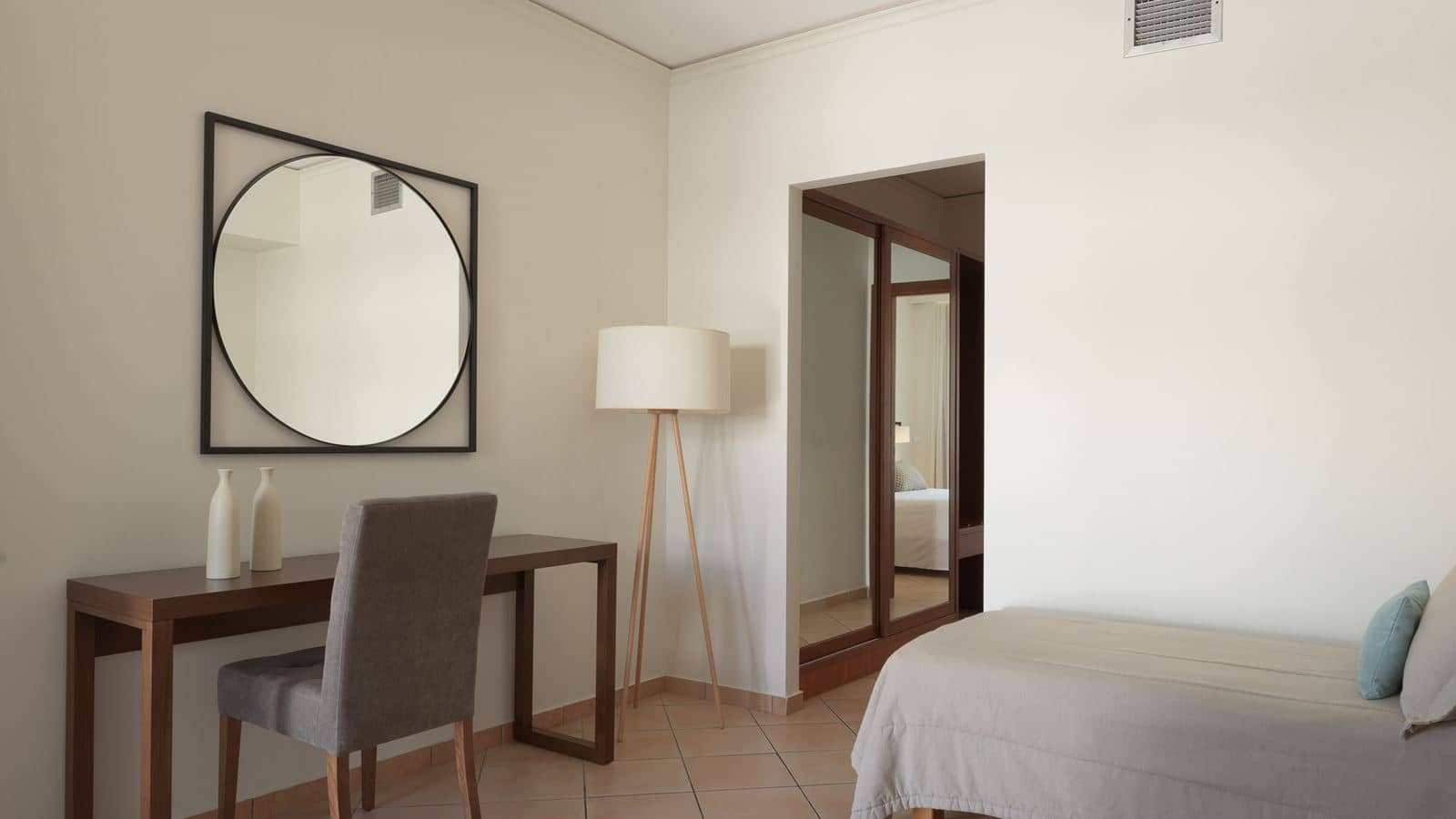 rooms-family-1-bedroom