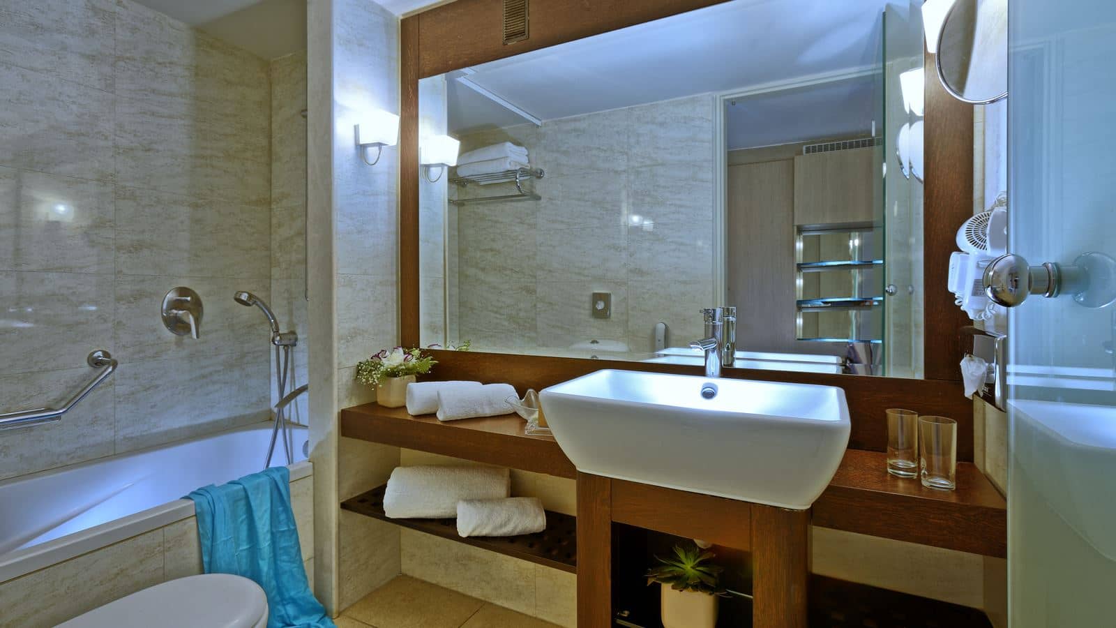 rooms-family-room
