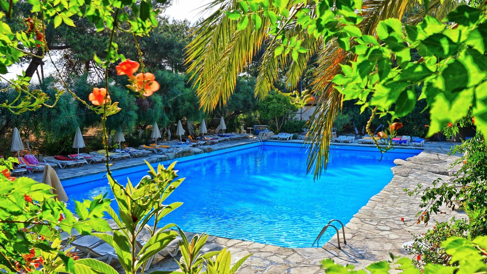 pools-outdoor-pool