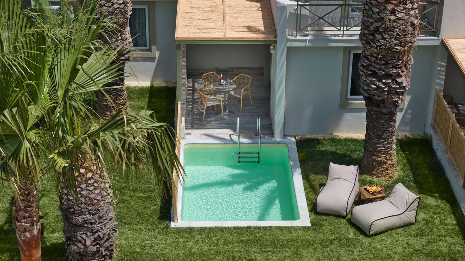 rooms-superior-bungalow-private-pool