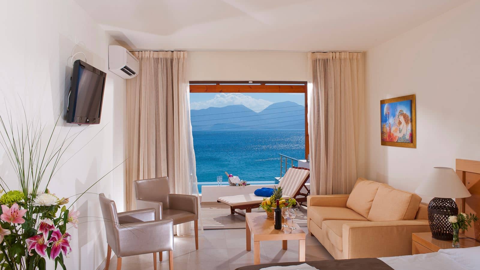 rooms-room-superior-sea-view-pool