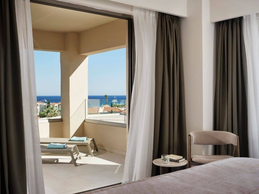 rooms-executive-suite