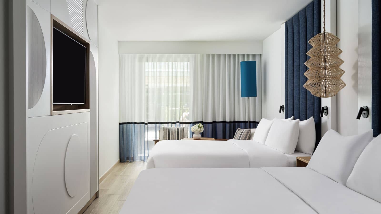 rooms-room-premium-quad-balcony