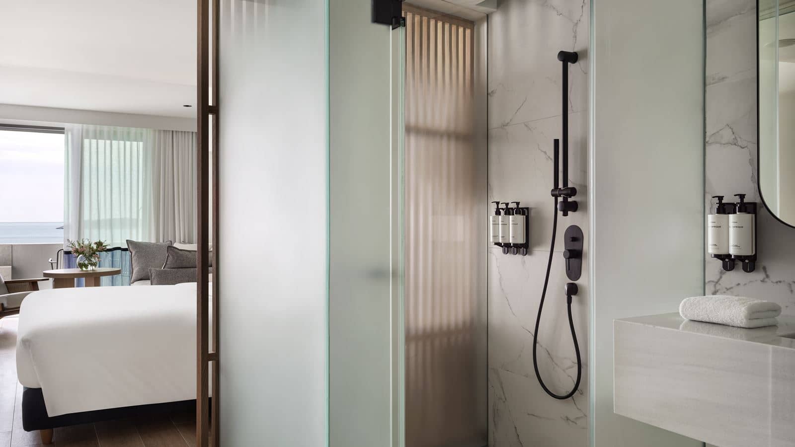 rooms-room-premium-seaview-plunge-pool