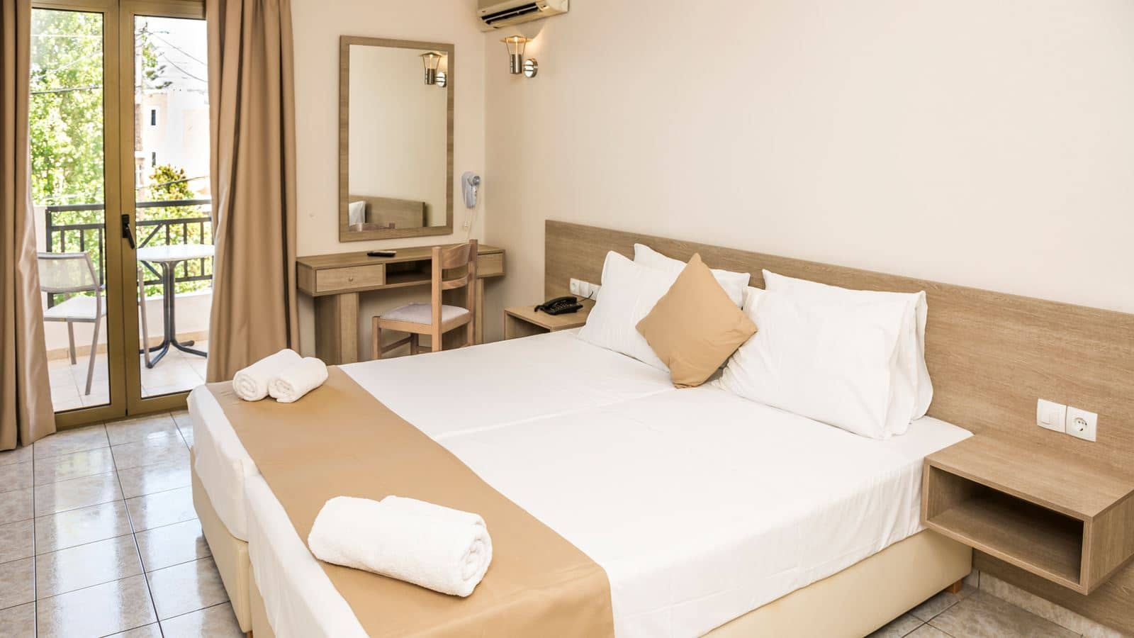 rooms-single-room