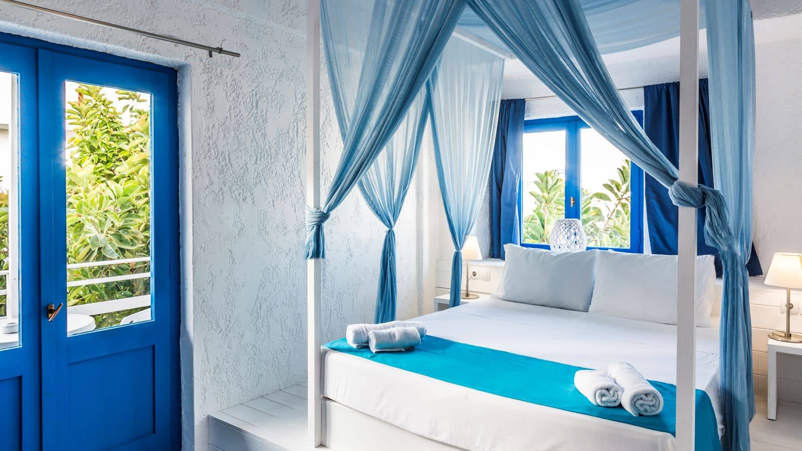 rooms-family-room