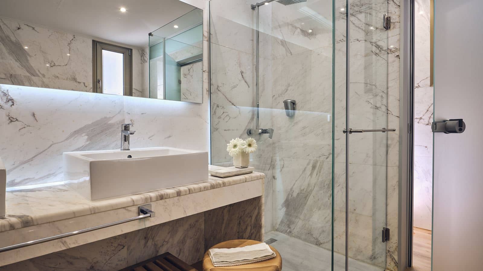 rooms-family-suite-sea-view