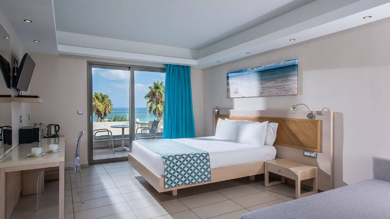 rooms-superior-sea-view-high-floor