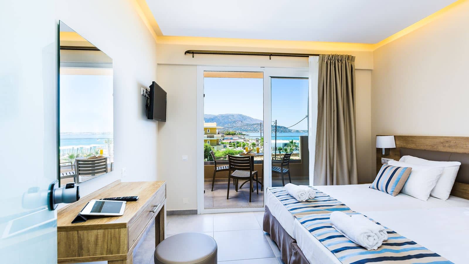 rooms-apartment-superior-1-bedroom-triple-balcony-or-terrace