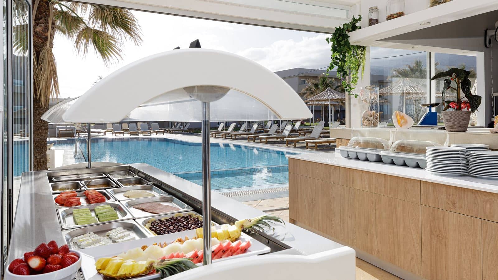 restaurants-theo-star-beach-hotel-restaurant
