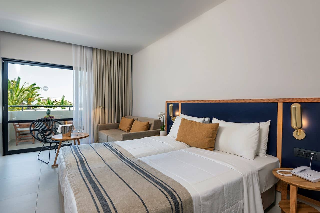 rooms-single-use-garden-view