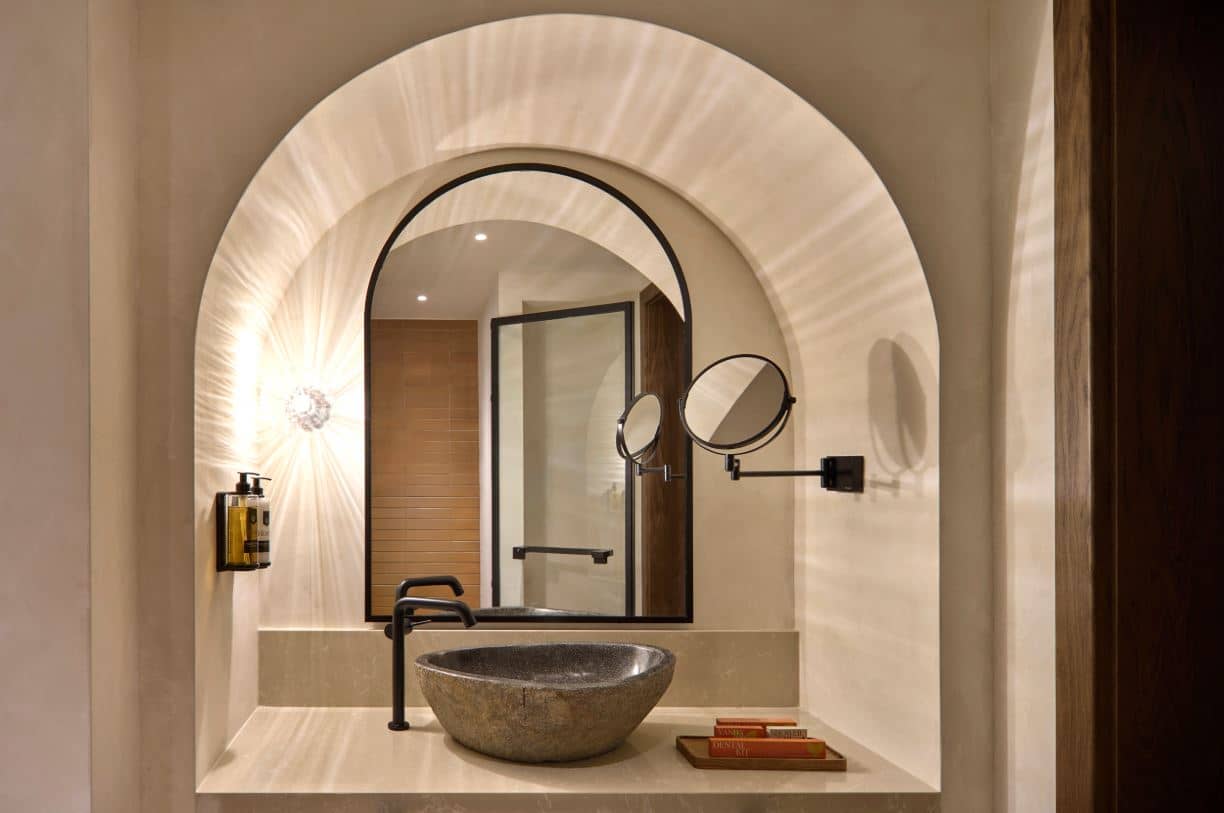 rooms-exclusive-adult-garden-or-mountain-view-room