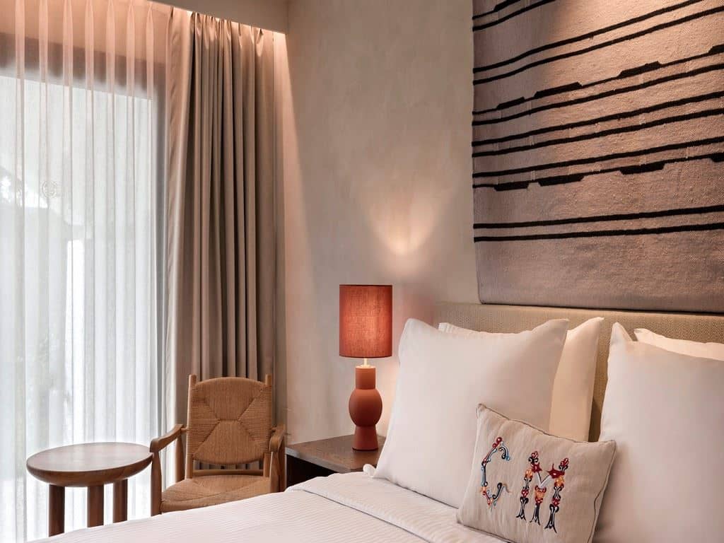 rooms-exclusive-adult-sea-front-roomsingle-use