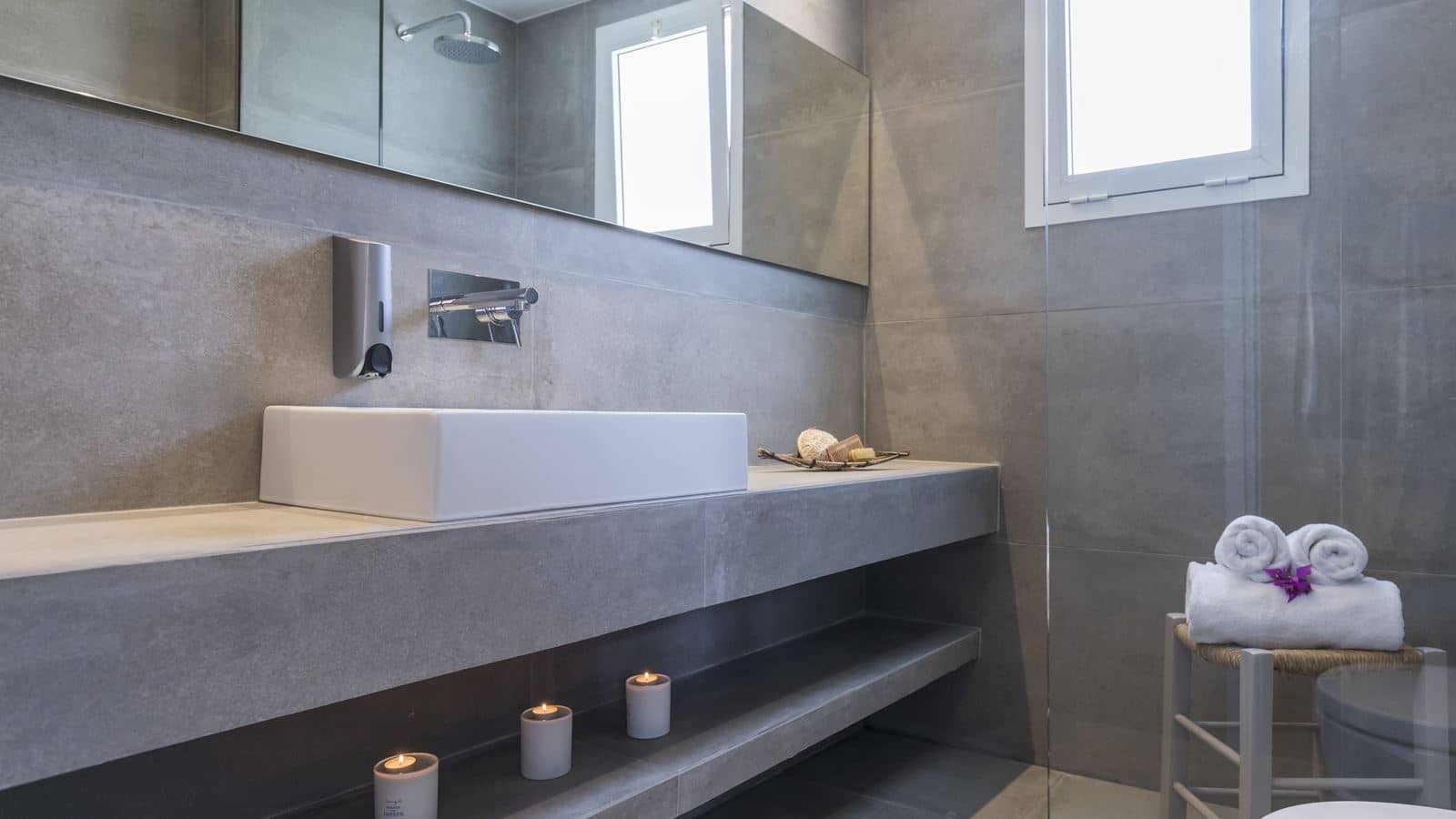 rooms-family-apartment-1-bedroom-village-view