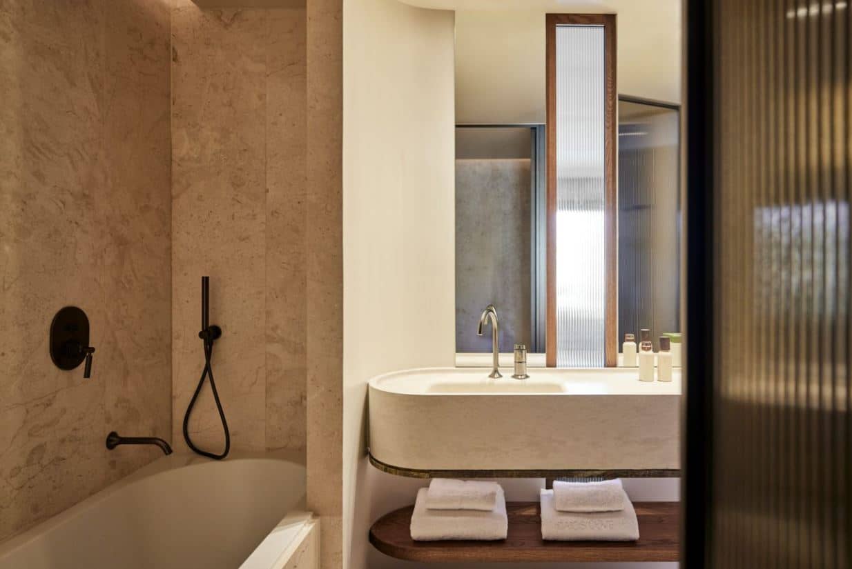 rooms-the-collection-premium-one-bedroom-suite-sea-view