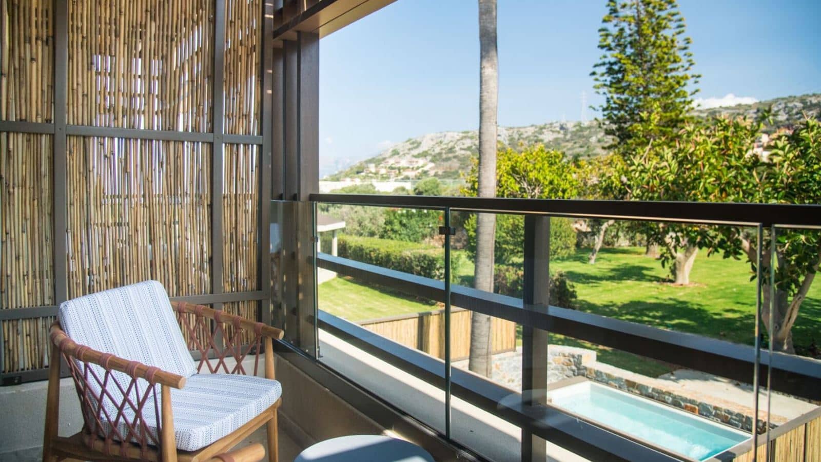 rooms-clasic-double-gardenview-balcony