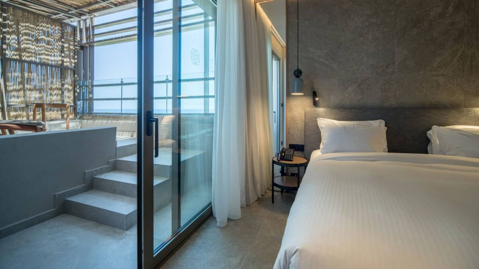 rooms-serenity-suite-seaview