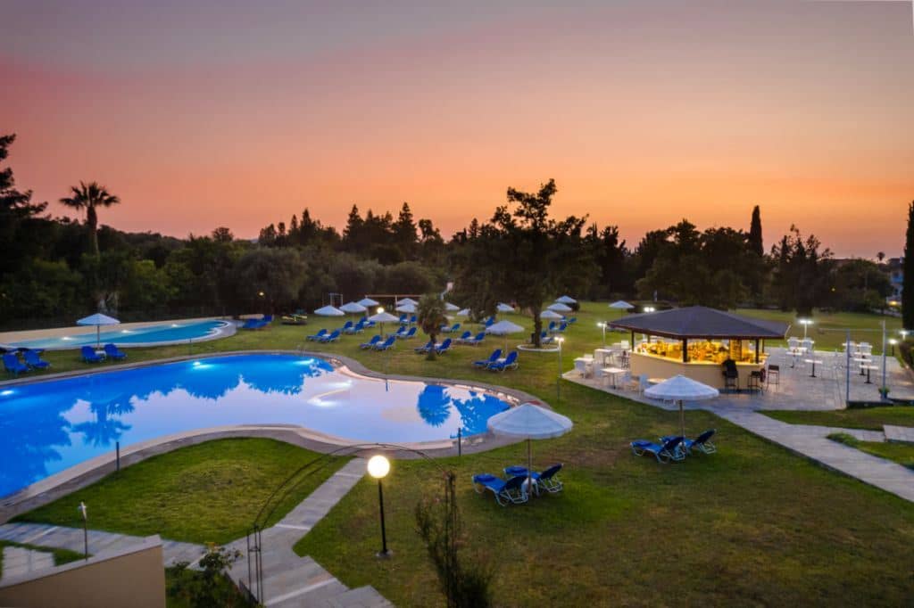 pools-outdoor-pool