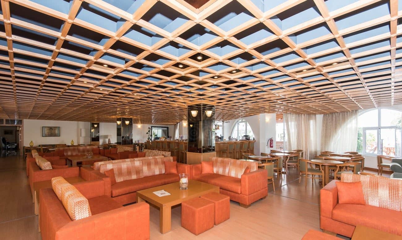 bars-main-bar