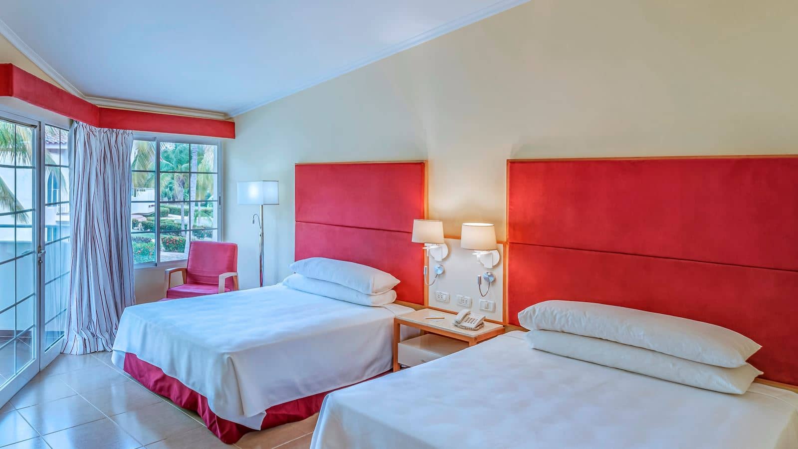 rooms-bungalow-superior