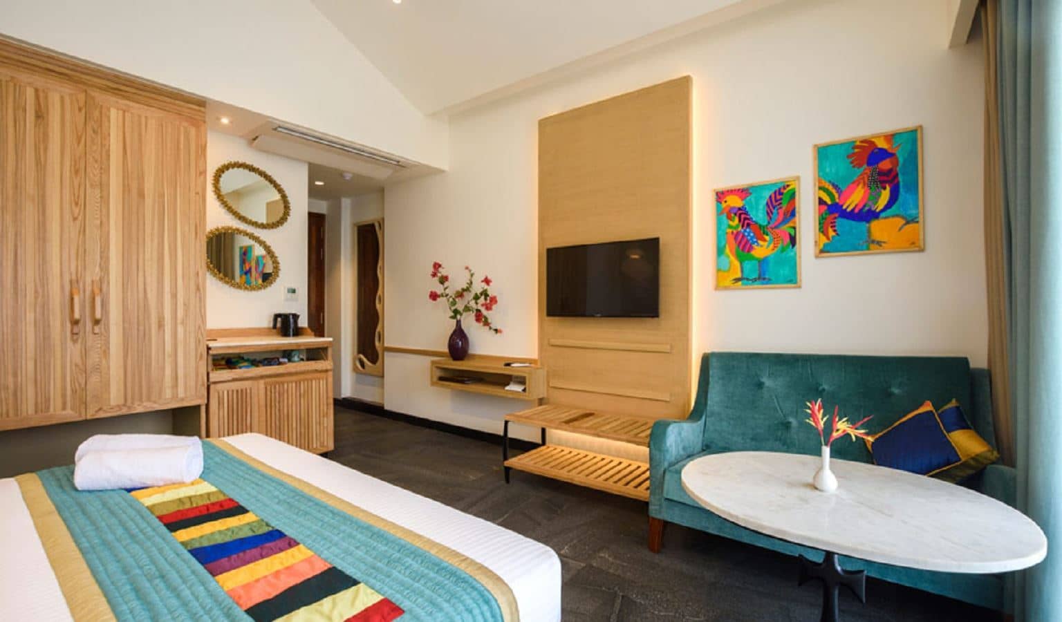 rooms-superior-pool-view