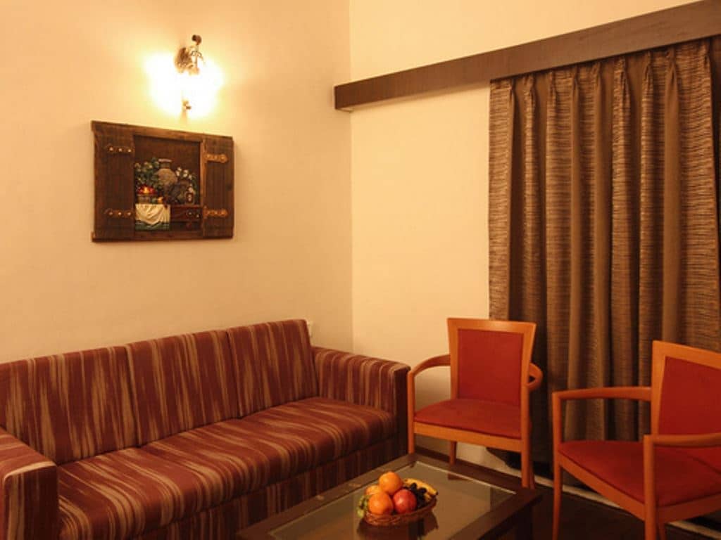 rooms-deluxe-suite