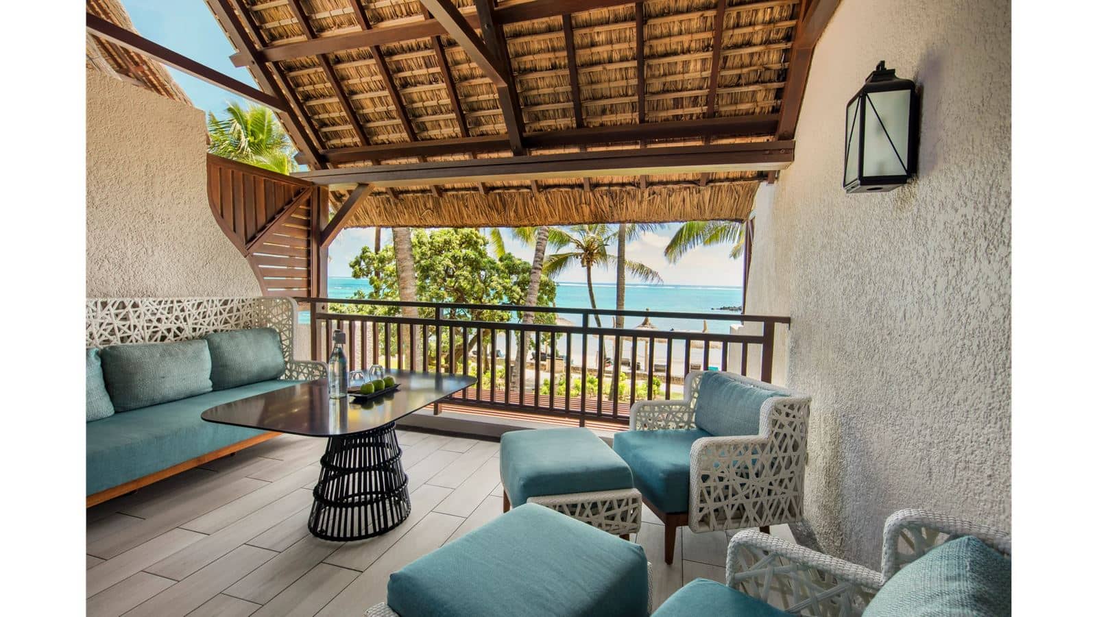rooms-junior-suite-beach-front